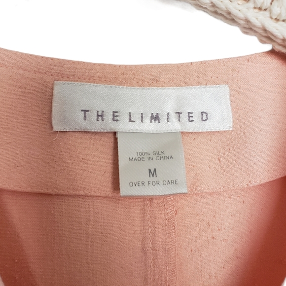 4 for $25 vintage 100% silk peachy buttondown top - Picture 3 of 3